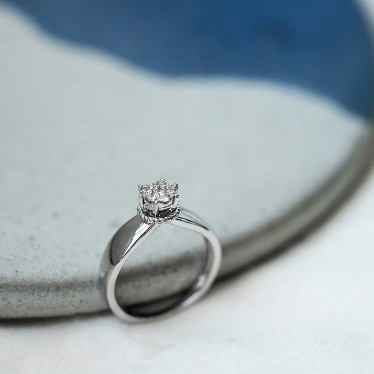 Pan - Ring i gull med diamanter