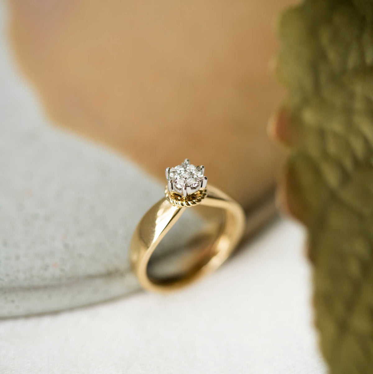 Pan - Ring i gull med diamanter