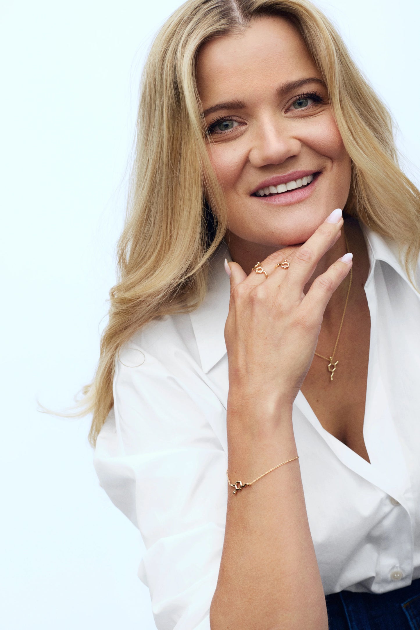 Sandra Lyng x by Pan Jewelry, Smykke i forgylt sølv serotonin/glede