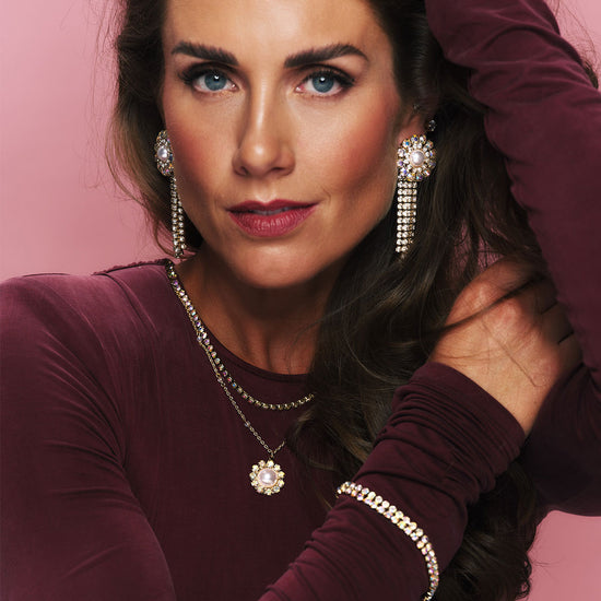 Kort kjede, Look Back, Tone Damli