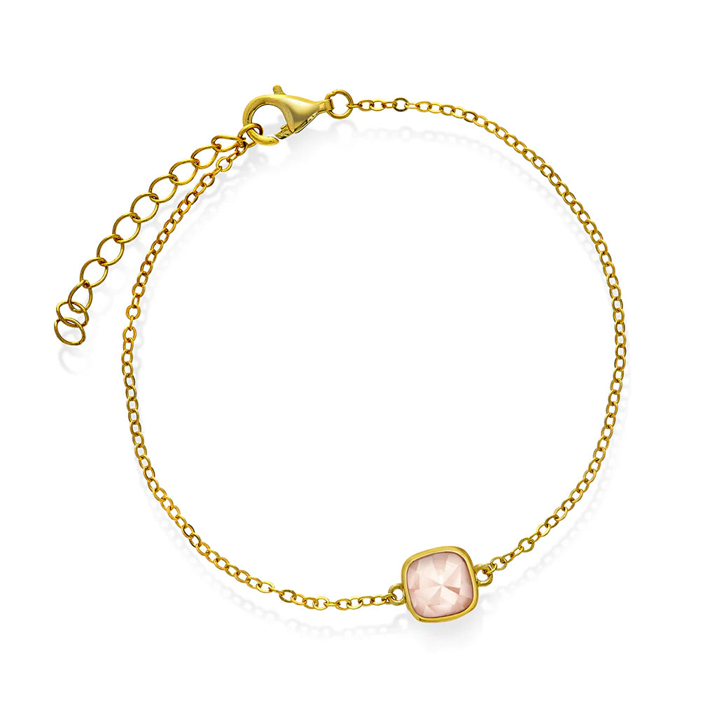 Sandra Lyng x by Pan Jewelry, Armbånd i forgylt sølv med rosa opal KJÆRLIGHET