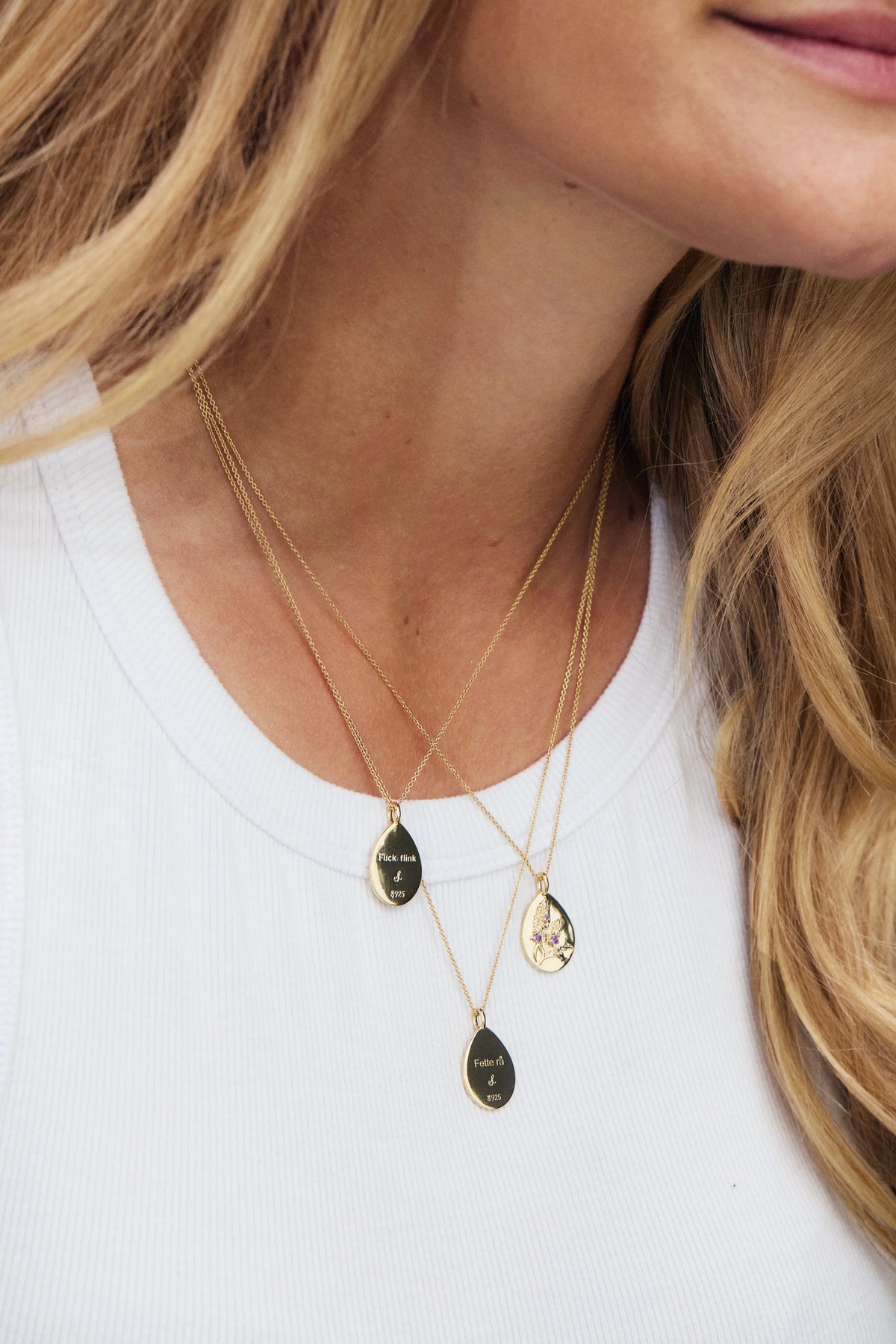 Sandra Lyng x by Pan Jewelry- amulett, fette rå