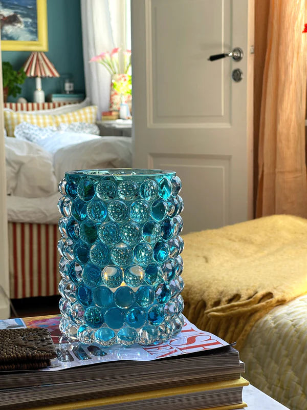 Skogsberg & Smart Hurricane Lamp Boule Stor Coral Blue – Eksklusiv Lyslykt i Munnblåst Glass